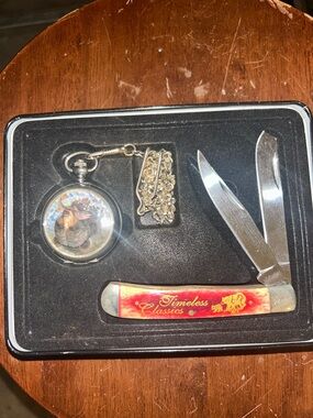 Timeless Classics Red Pocket Knife and Pocket Watch Gift Set